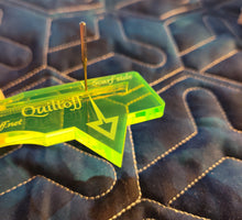 Load image into Gallery viewer, Needle guider. Longarm needle setting/positioning tool.
