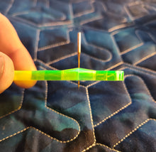 Load image into Gallery viewer, Needle guider. Longarm needle setting/positioning tool.
