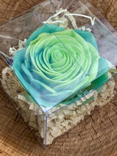 Load image into Gallery viewer, Soap flowers, pack of 4 Active
